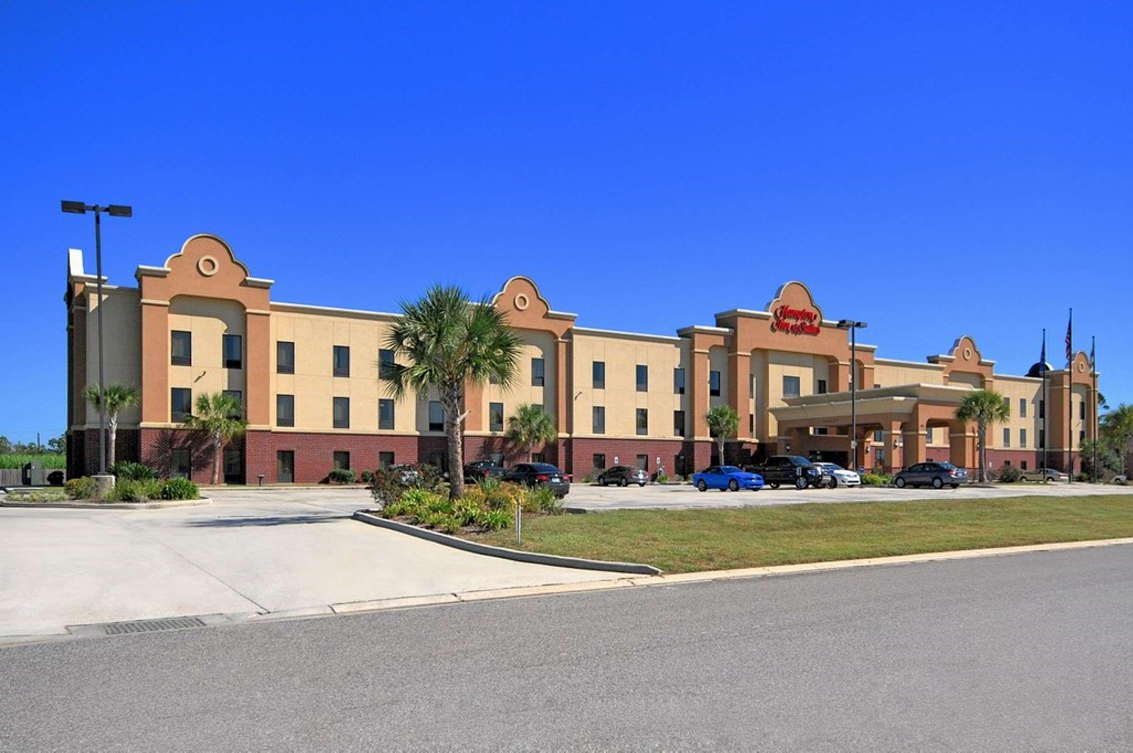 Hampton Inn And Suites New Iberia Exterior photo